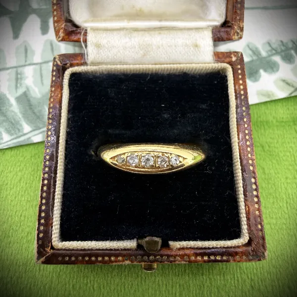 Birmingham 1918! Antique 18ct Gold Five Stone Diamond Boat Ring